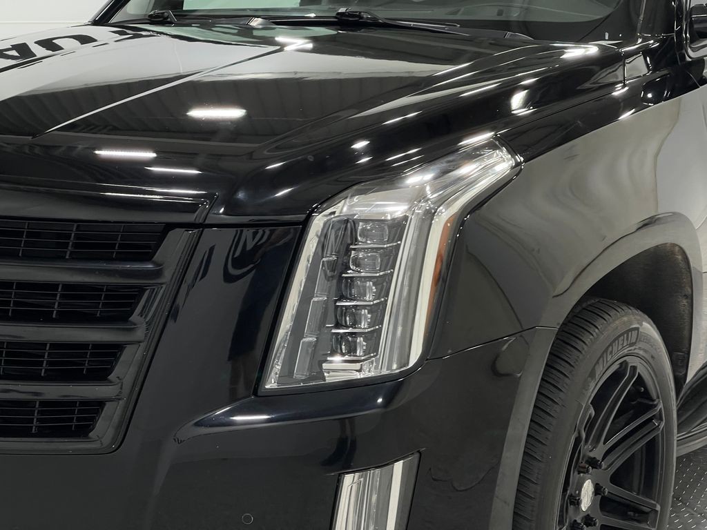 2016 Cadillac Escalade Image 36