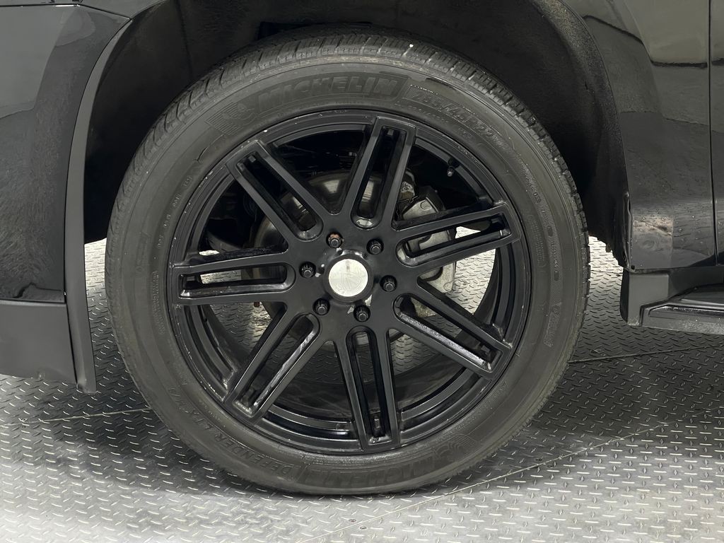 2016 Cadillac Escalade Image 38