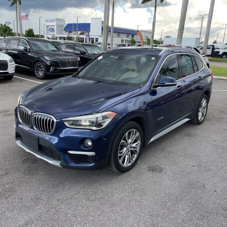 2016 BMW X1 Image 3