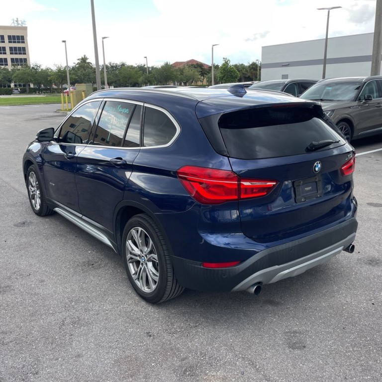 2016 BMW X1 Image 8