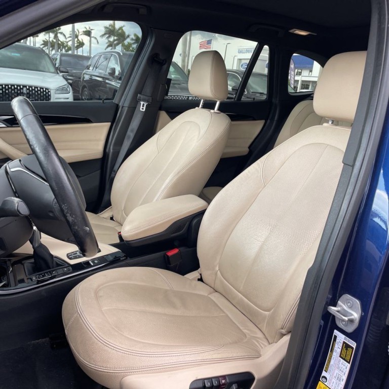 2016 BMW X1 Image 9