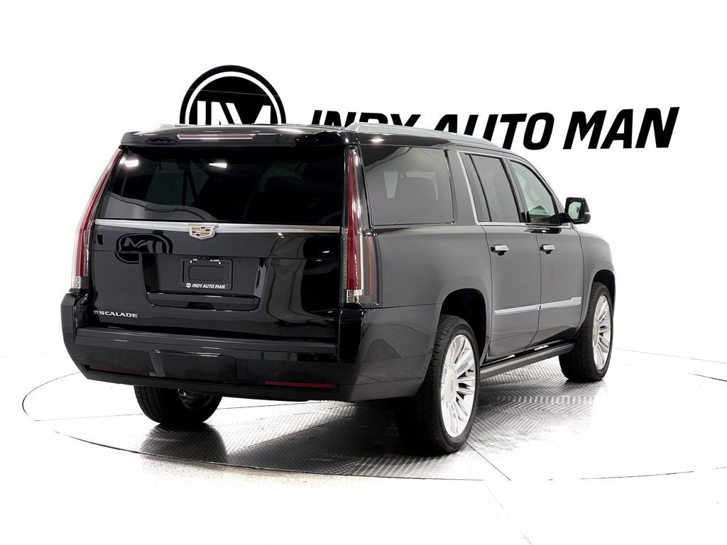 2017 Cadillac Escalade Image 4