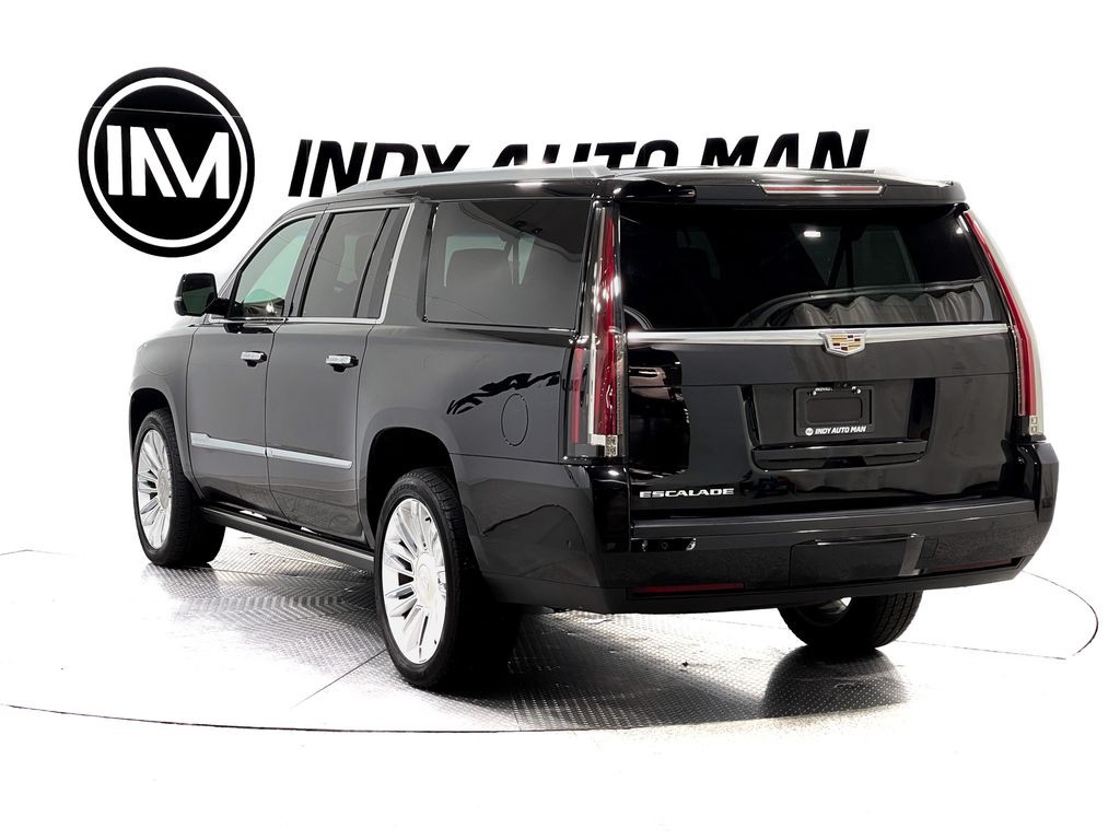 2017 Cadillac Escalade Image 6
