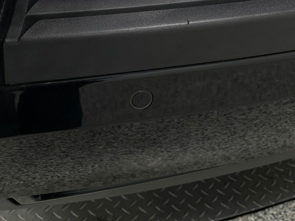 2017 Cadillac Escalade Image 15