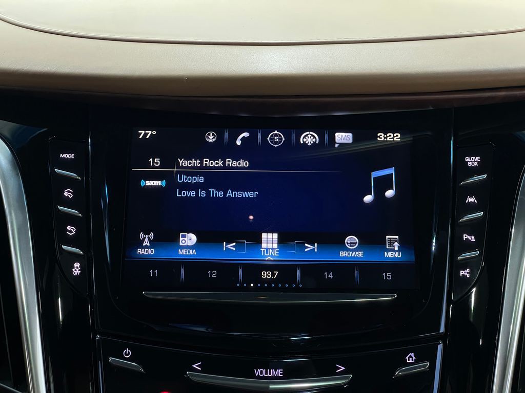 2017 Cadillac Escalade Image 27