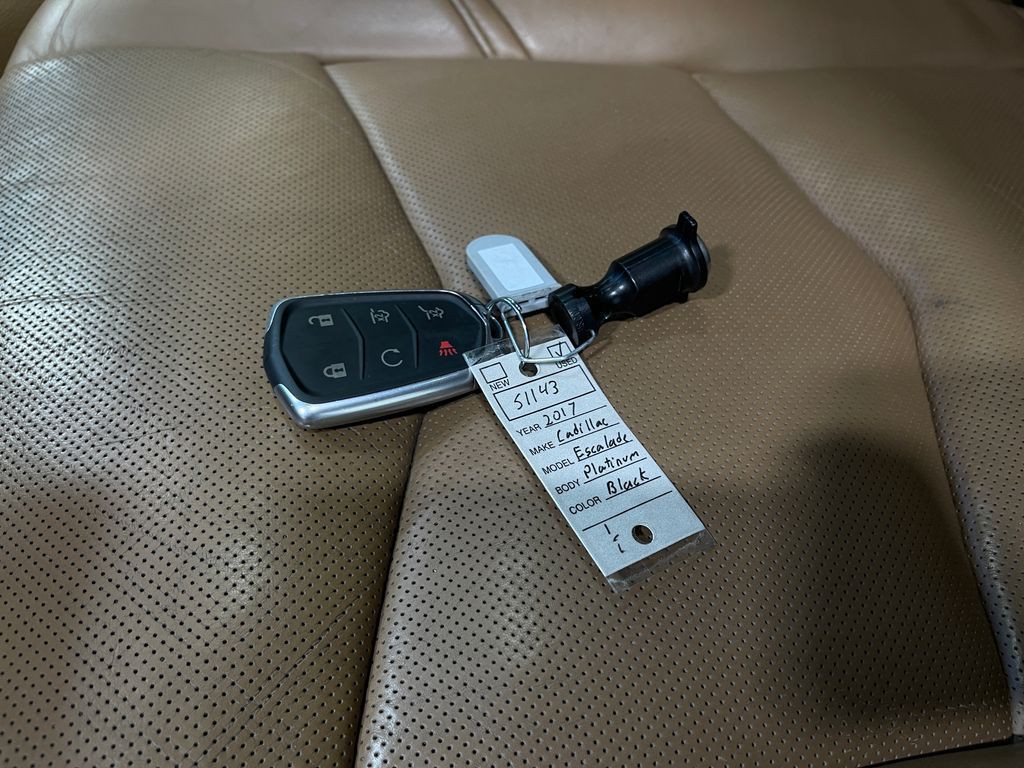 2017 Cadillac Escalade Image 42
