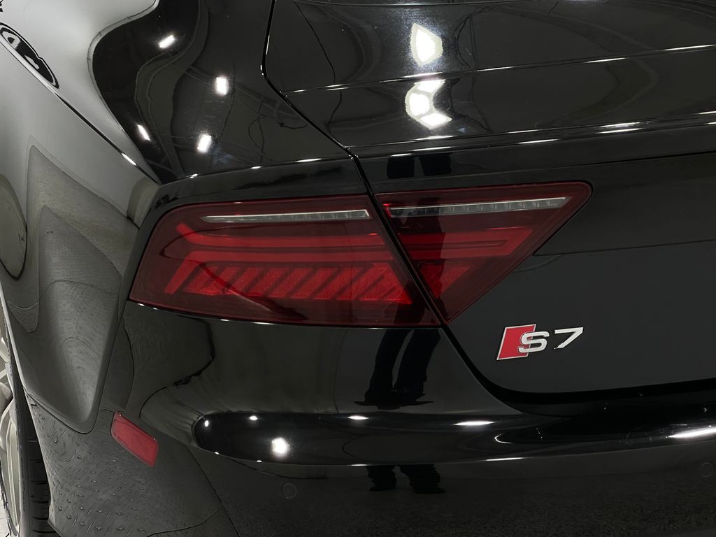 2018 Audi S7 Image 35