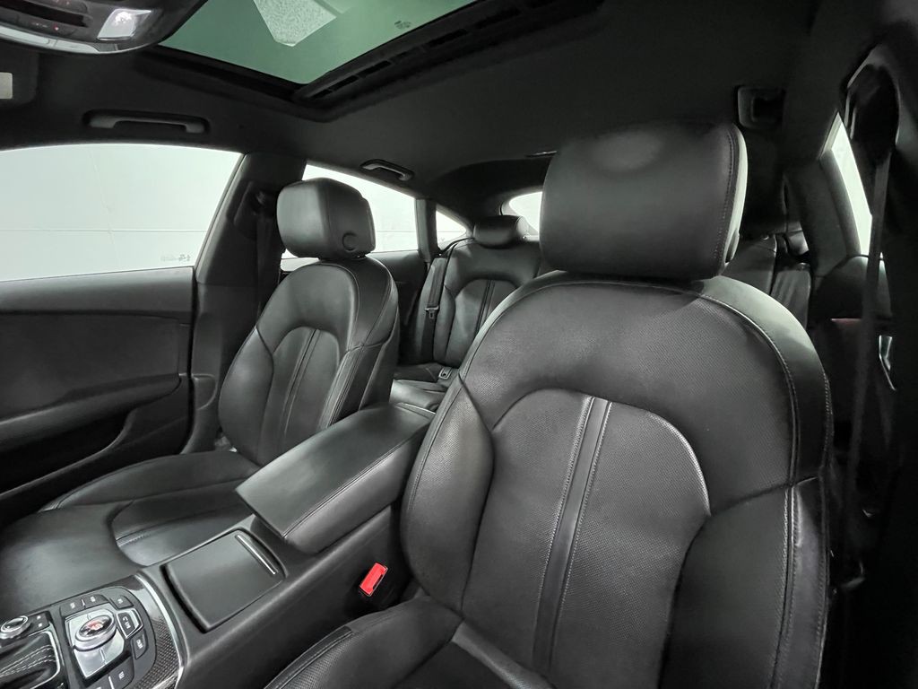 2017 Audi S7 Image 14