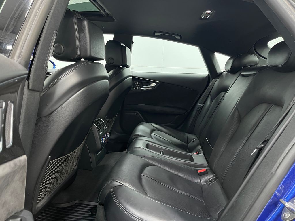 2017 Audi S7 Image 31