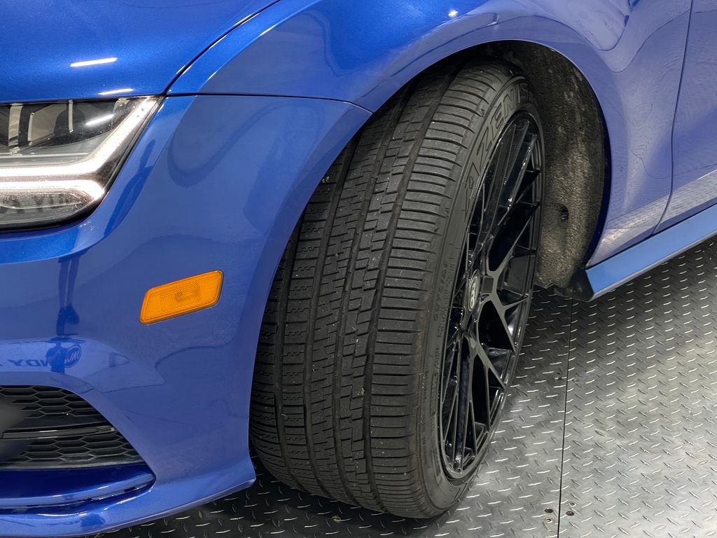 2017 Audi S7 Image 37