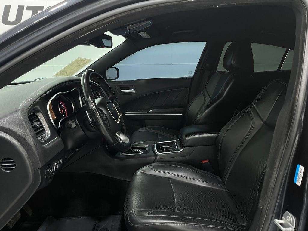 2018 Dodge Charger Image 11