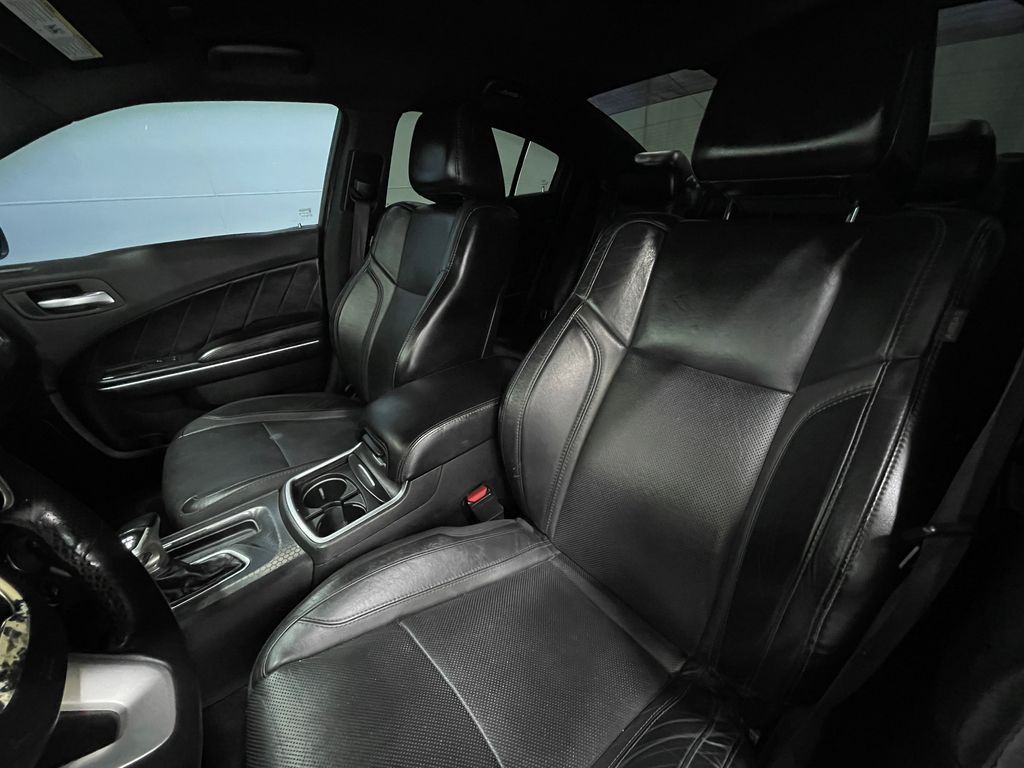 2018 Dodge Charger Image 12