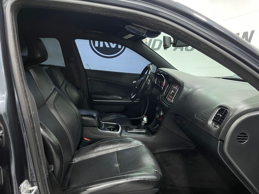 2018 Dodge Charger Image 30