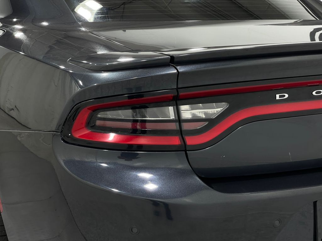 2018 Dodge Charger Image 32