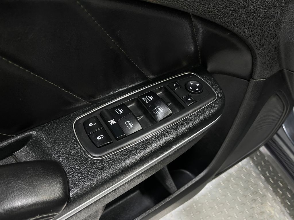 2018 Dodge Charger Image 14