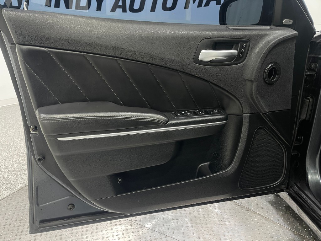 2018 Dodge Charger Image 13
