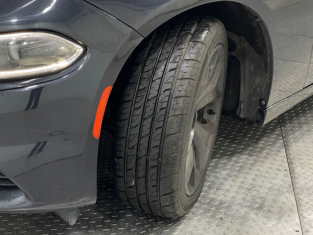 2018 Dodge Charger Image 35