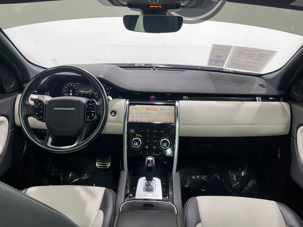2020 Land Rover Discovery Sport Image 20