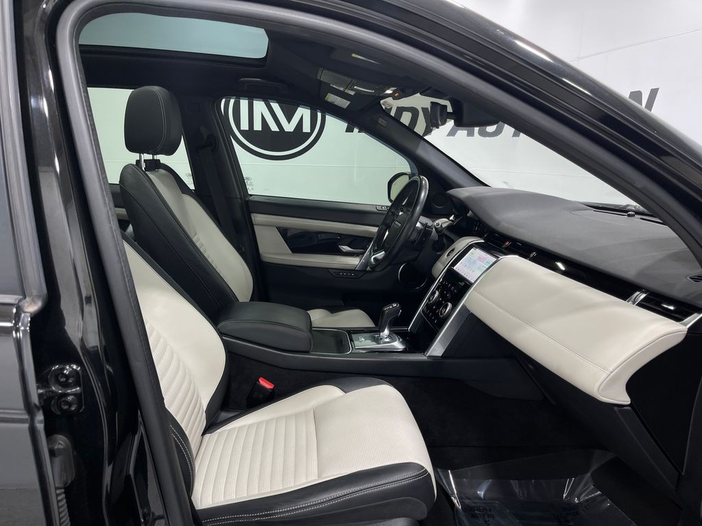 2020 Land Rover Discovery Sport Image 33