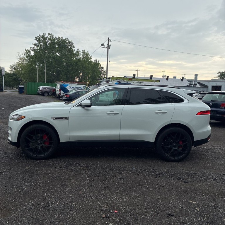 2017 Jaguar F-PACE Image 5