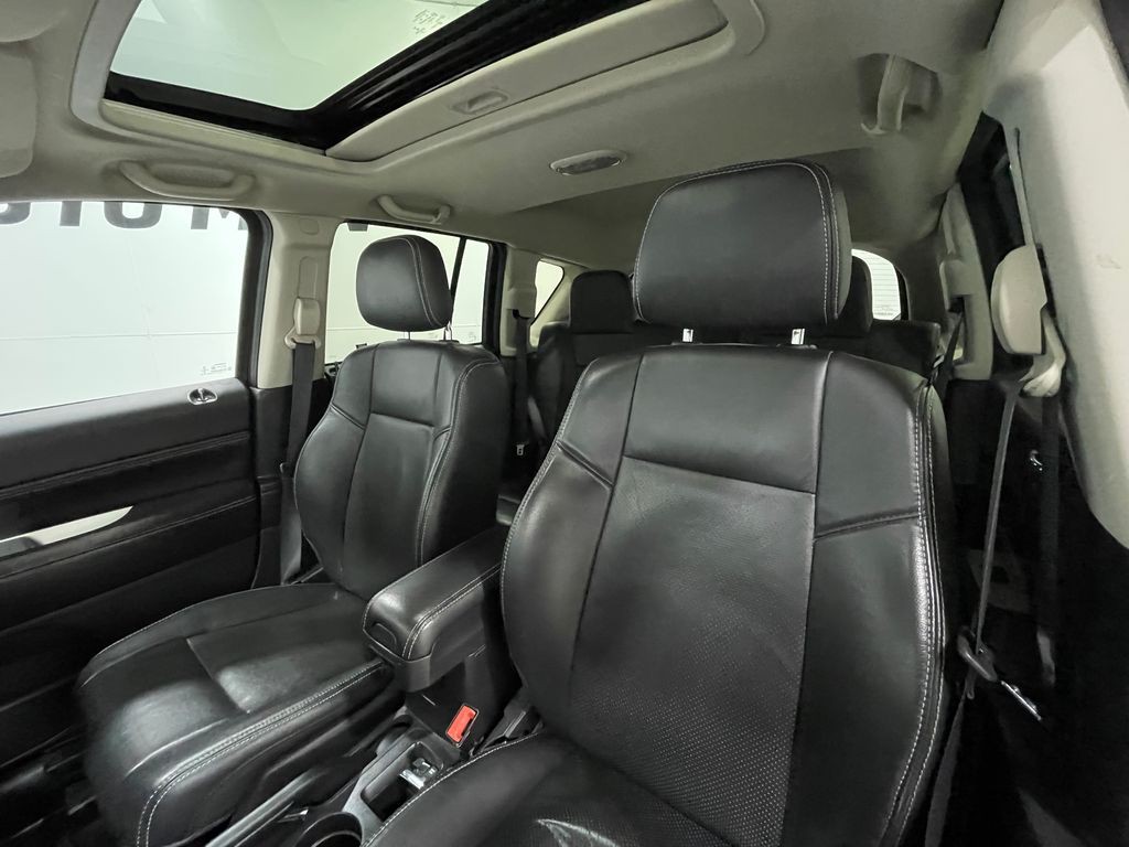 2017 Jeep Compass Image 13