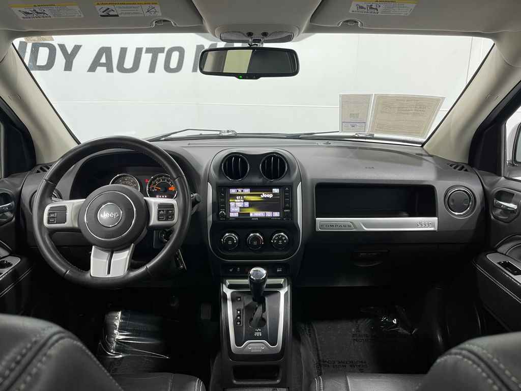 2017 Jeep Compass Image 18