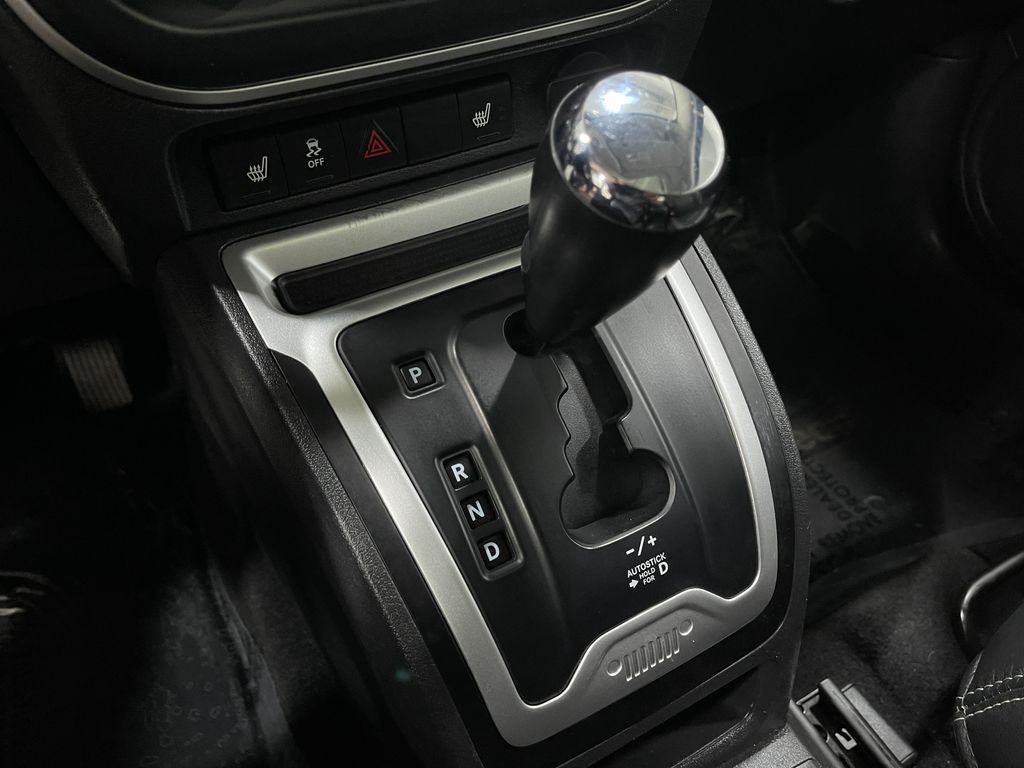 2017 Jeep Compass Image 28