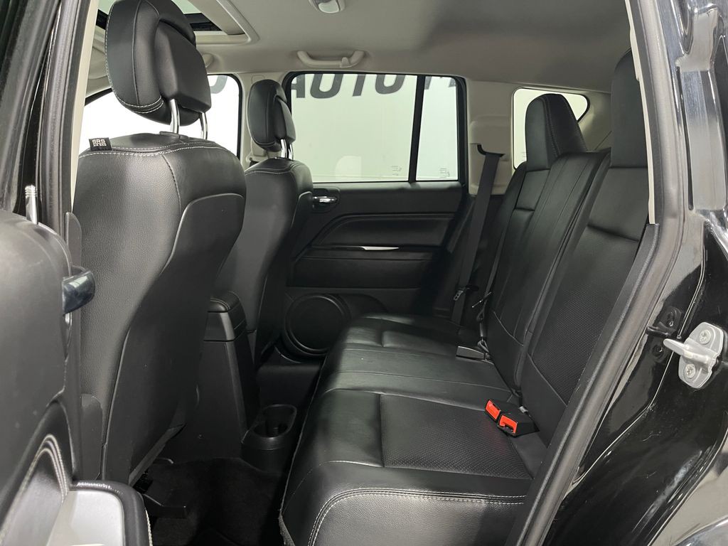 2017 Jeep Compass Image 29