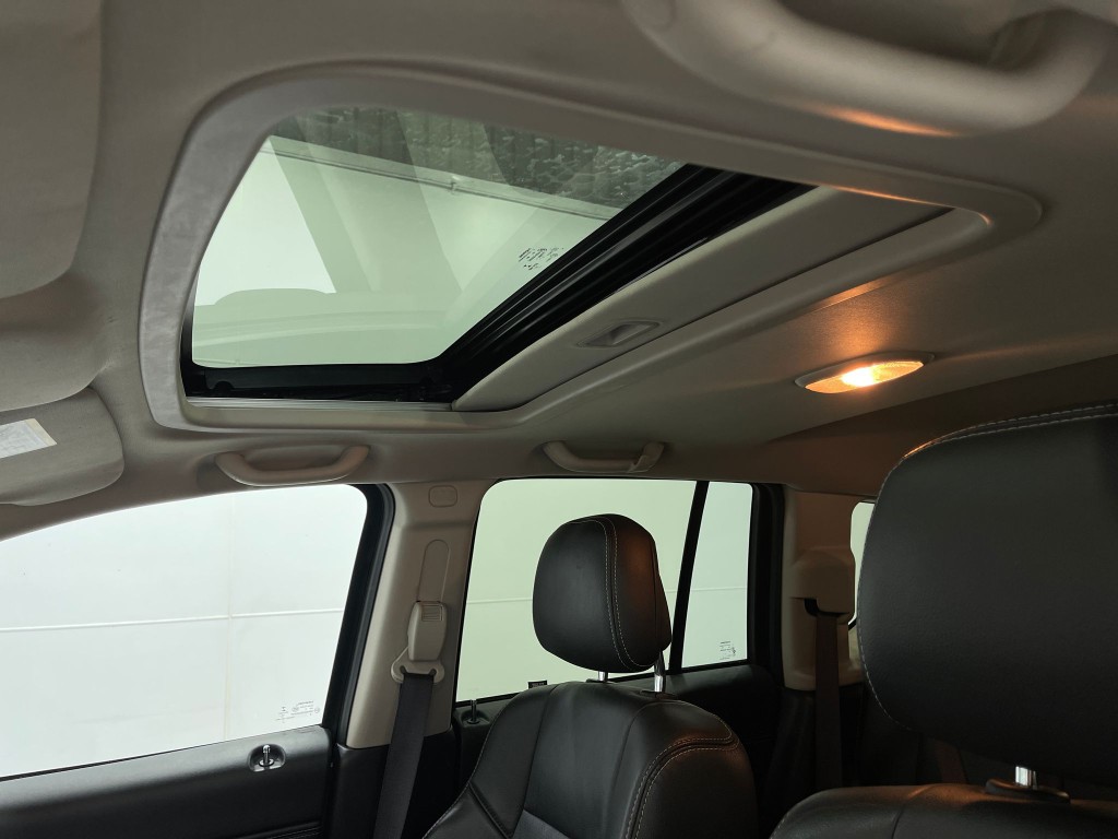 2017 Jeep Compass Image 12