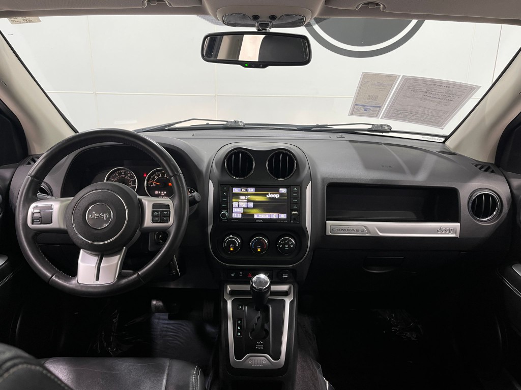 2017 Jeep Compass Image 18