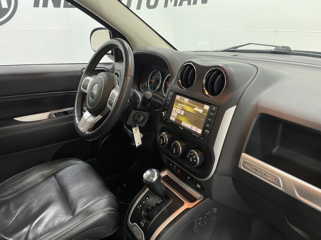 2017 Jeep Compass Image 19