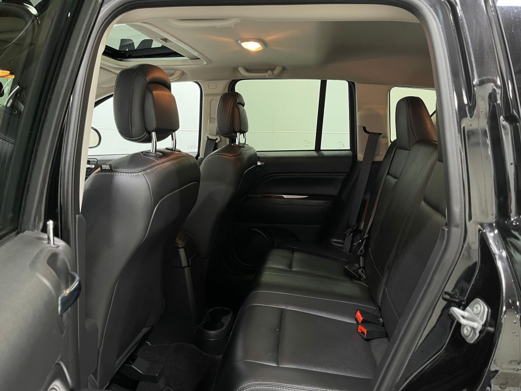 2017 Jeep Compass Image 28