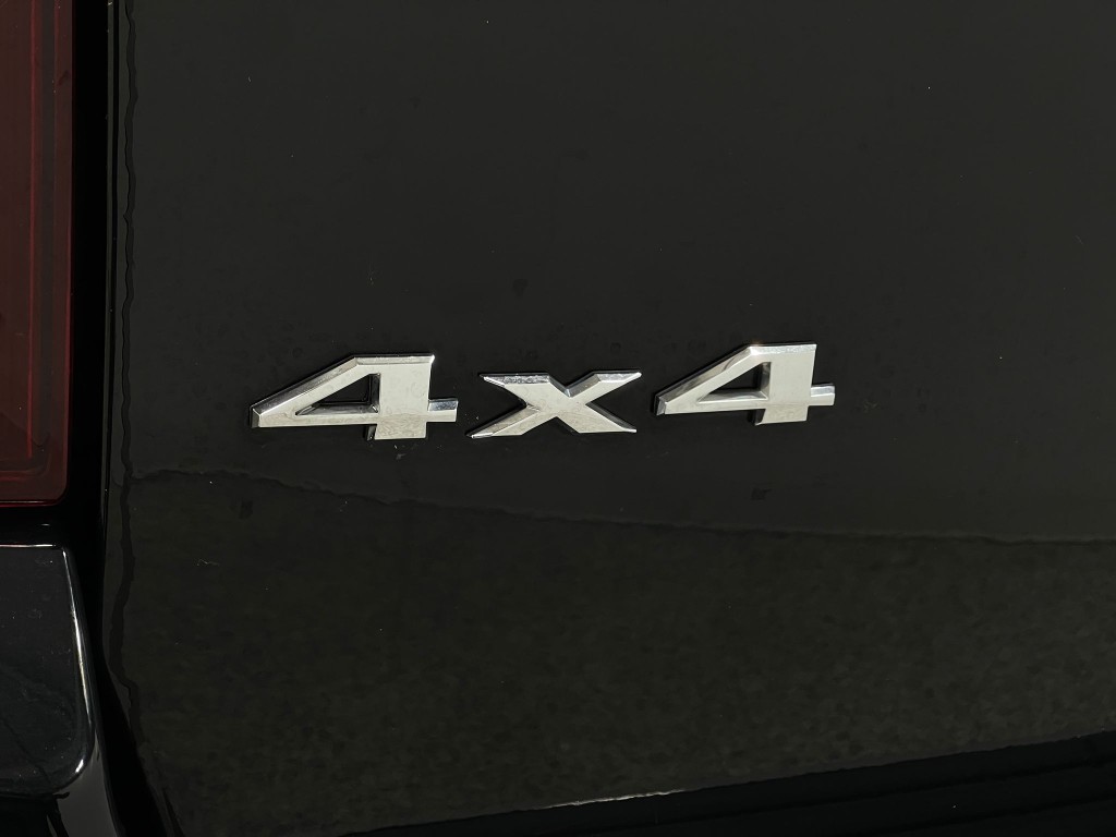 2017 Jeep Compass Image 38