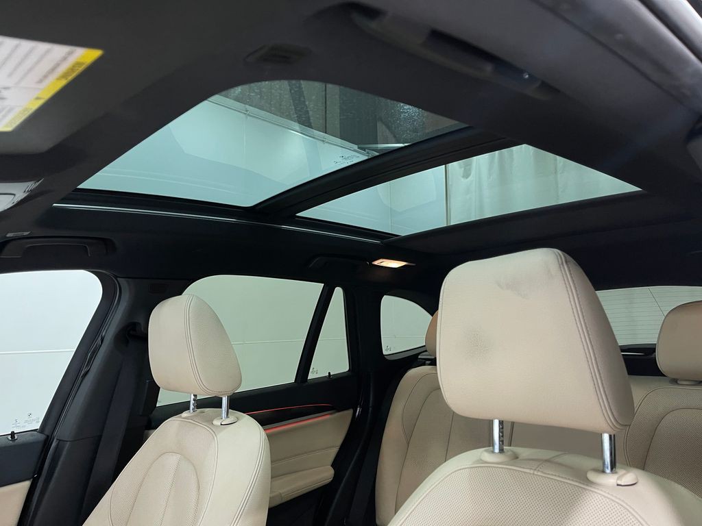 2017 BMW X1 Image 10