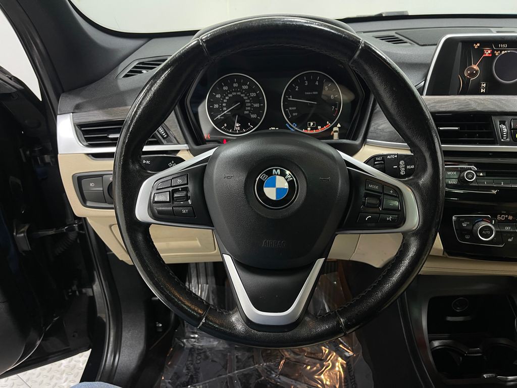2017 BMW X1 Image 19