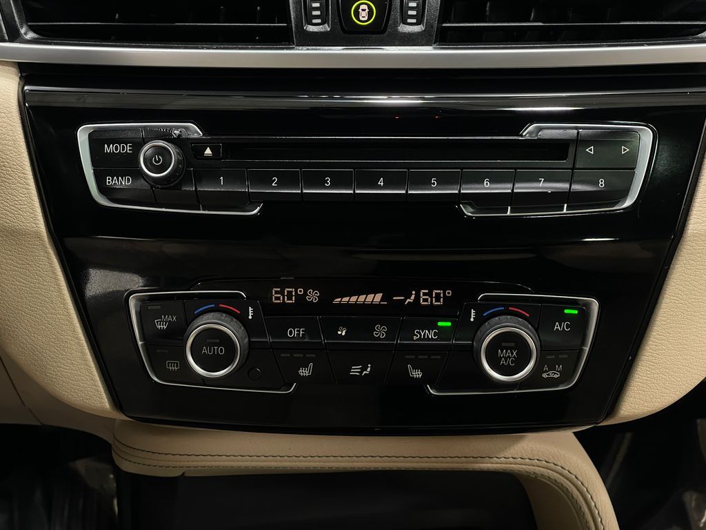 2017 BMW X1 Image 21
