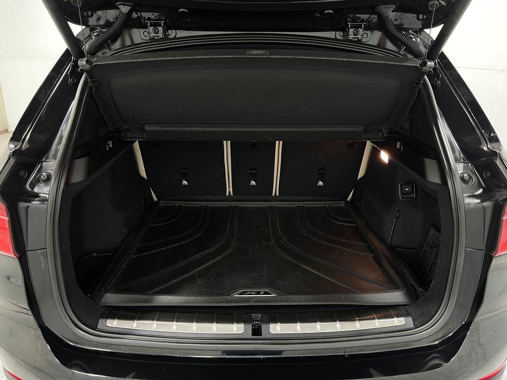 2017 BMW X1 Image 22