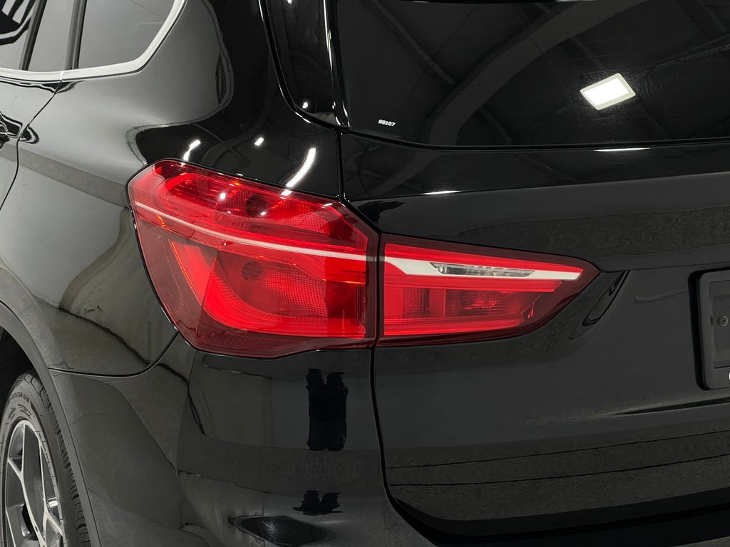 2017 BMW X1 Image 30