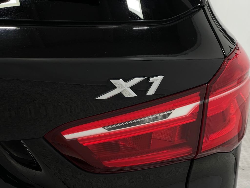2017 BMW X1 Image 36