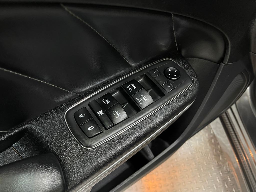 2019 Dodge Charger Image 15