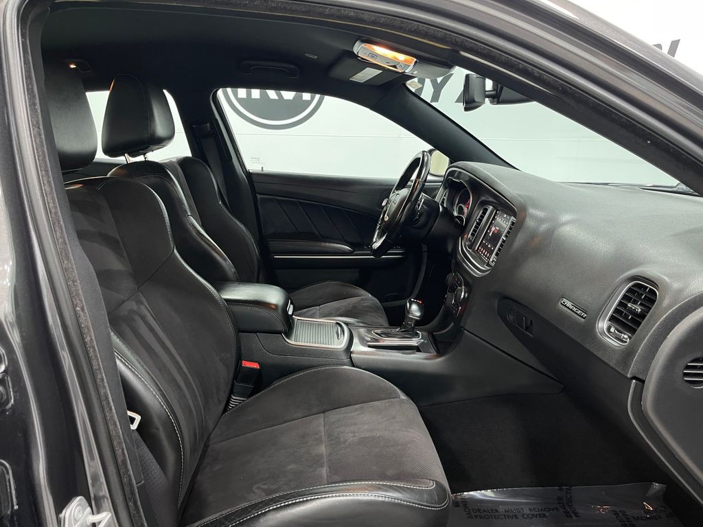 2019 Dodge Charger Image 31