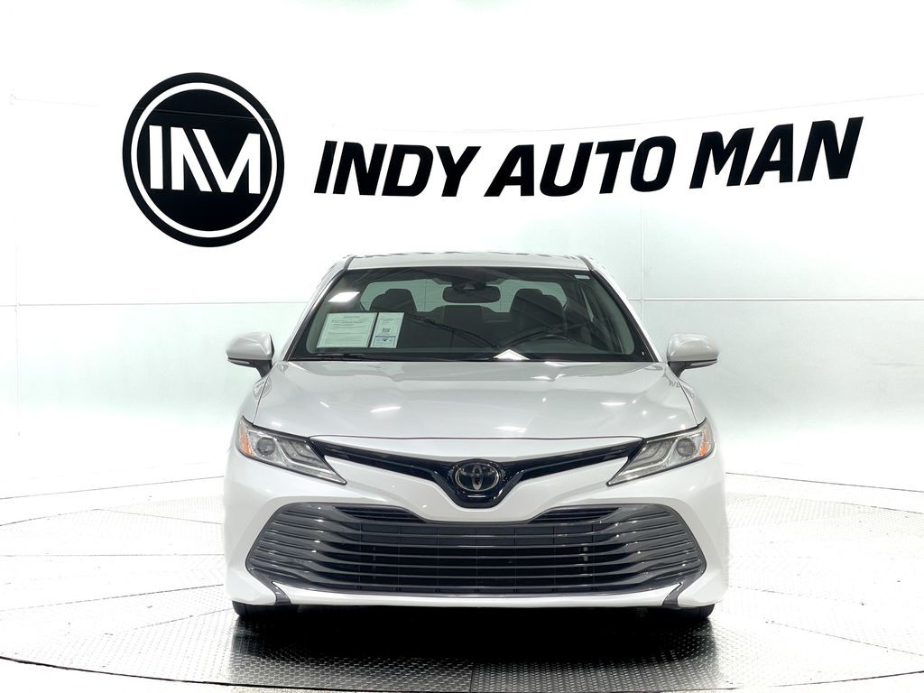 2019 Toyota Camry Image 9