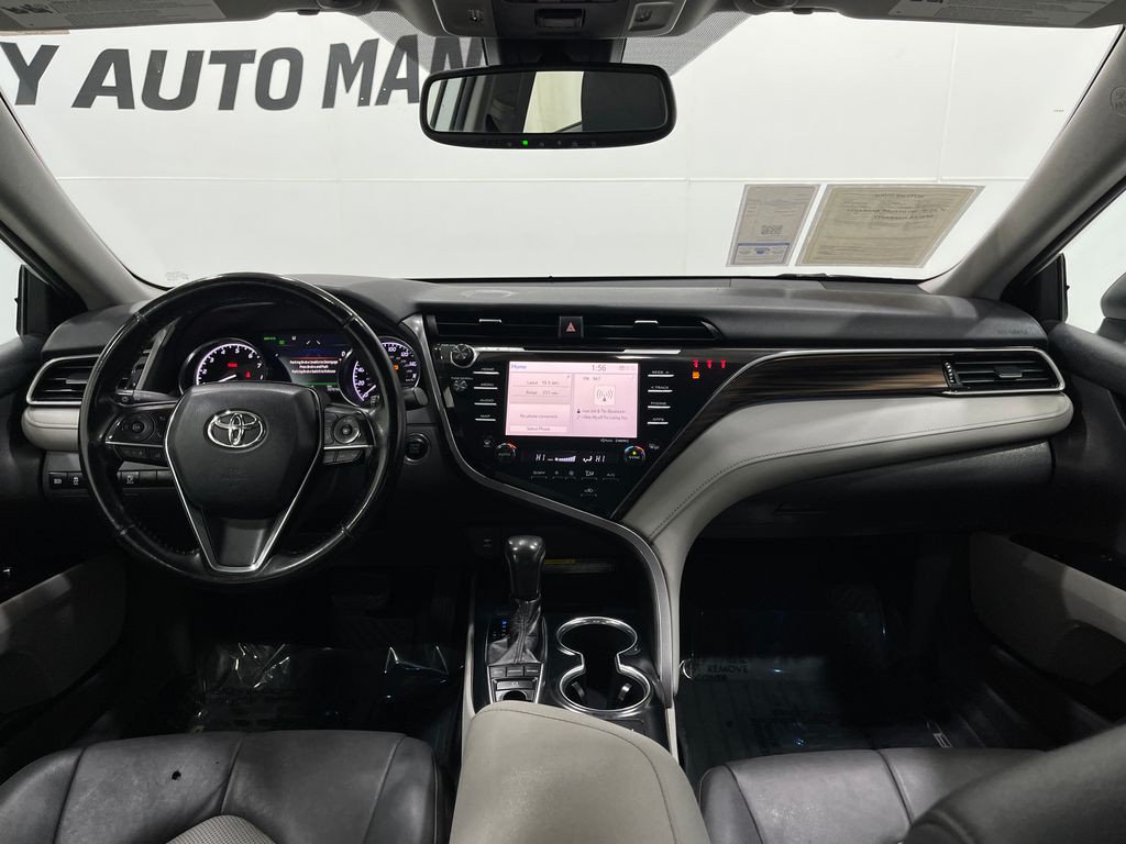 2019 Toyota Camry Image 16