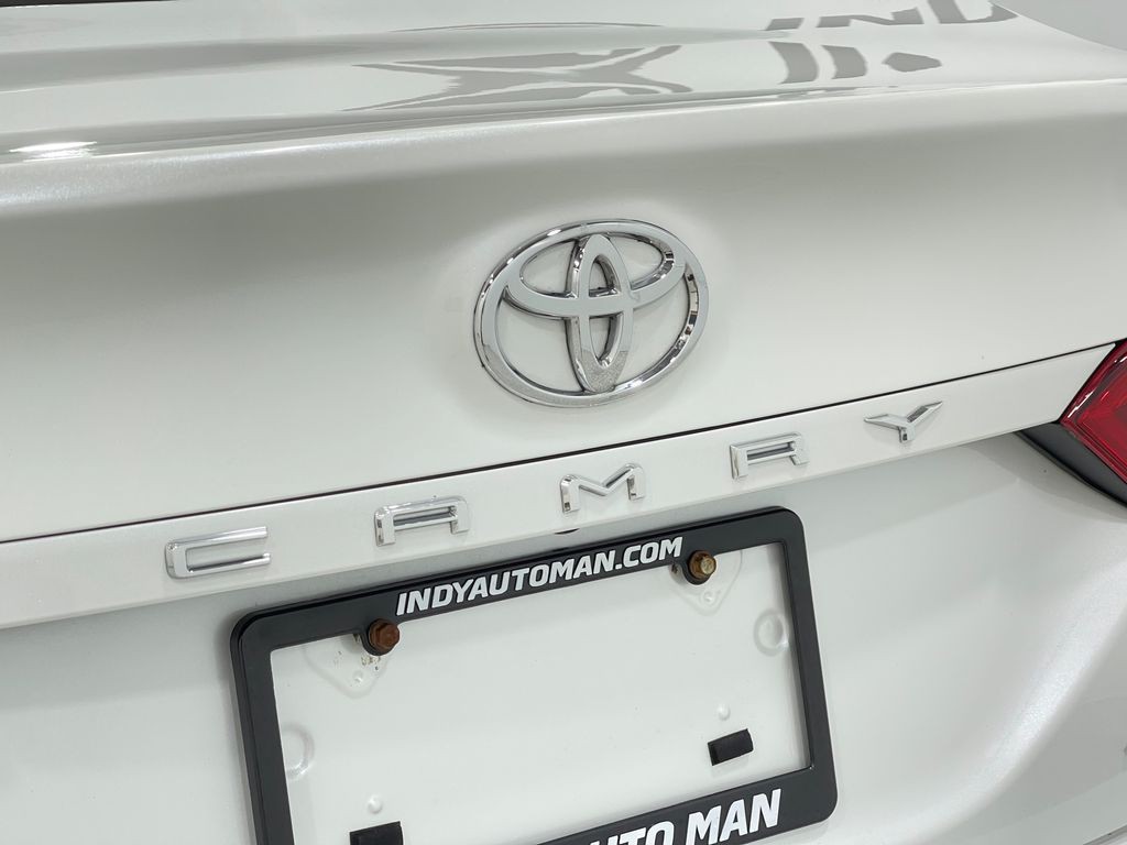 2019 Toyota Camry Image 34