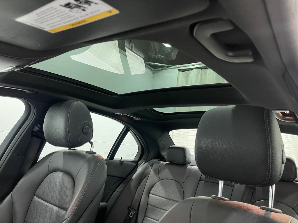 2019 Mercedes-Benz C-Class Image 11