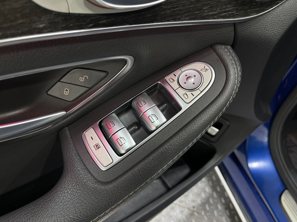 2019 Mercedes-Benz C-Class Image 15