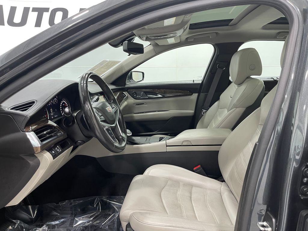 2017 Cadillac CT6 Image 14