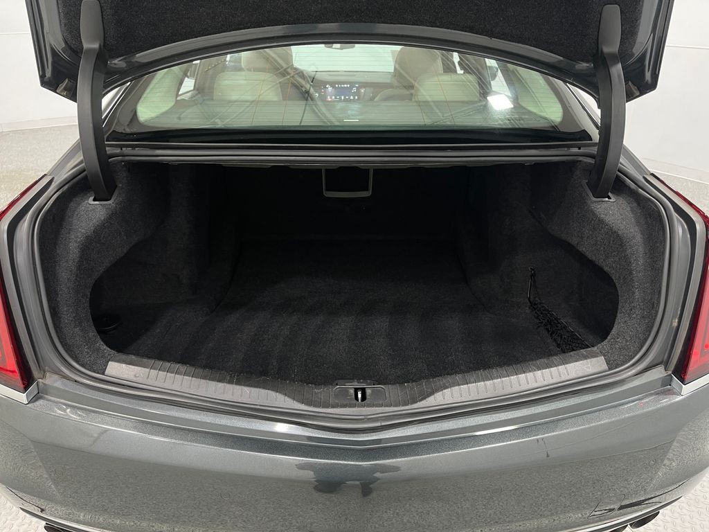 2017 Cadillac CT6 Image 27