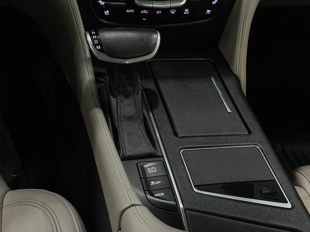 2017 Cadillac CT6 Image 30