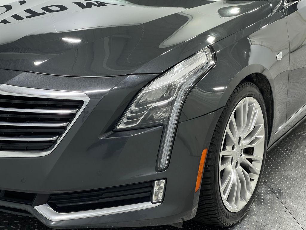 2017 Cadillac CT6 Image 34